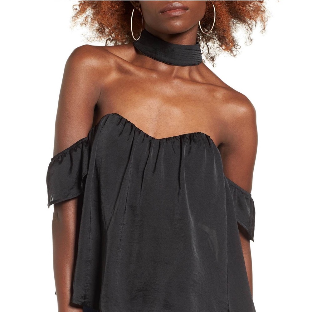 Nordstrom 4SI3NNA Satin off the shoulder top
-